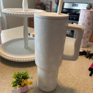White Ghost Pattern Tumbler